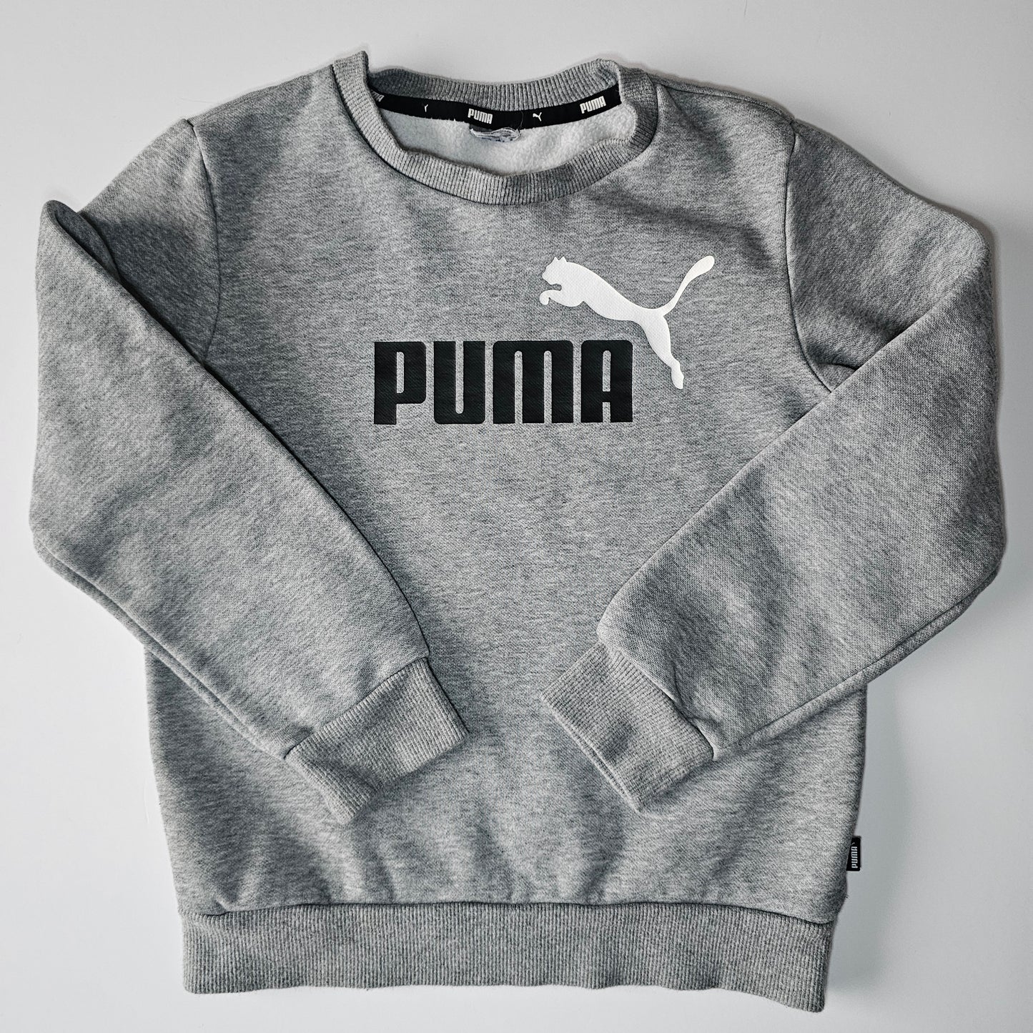 Puma Sweatshirt - Size 7