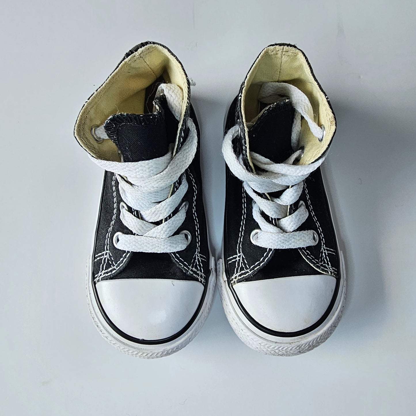 Converse Black High Top Shoes - Size 6 US