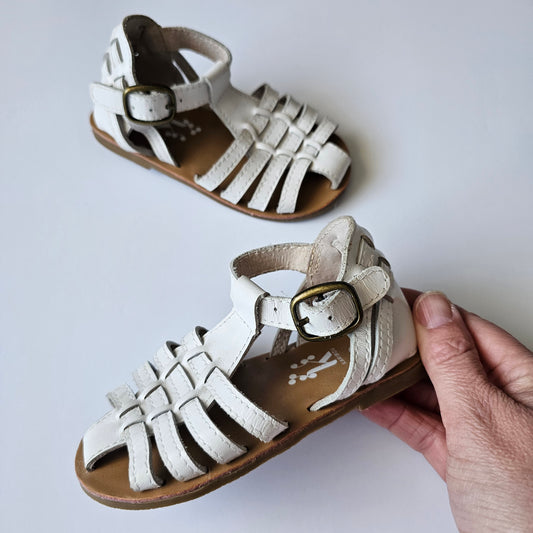 Karibou Sandals - Size 6