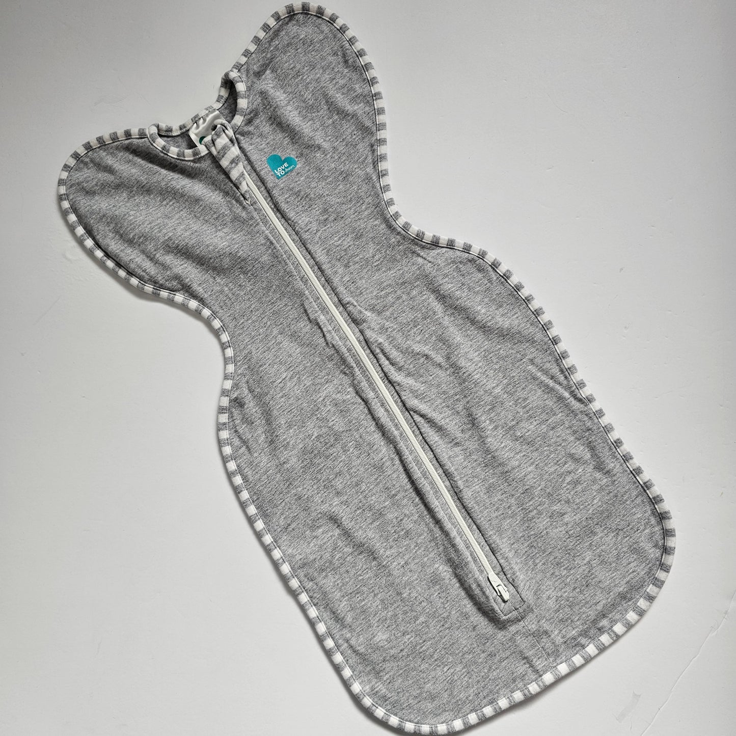 Love to Dream Grey Swaddle - Size Newborn