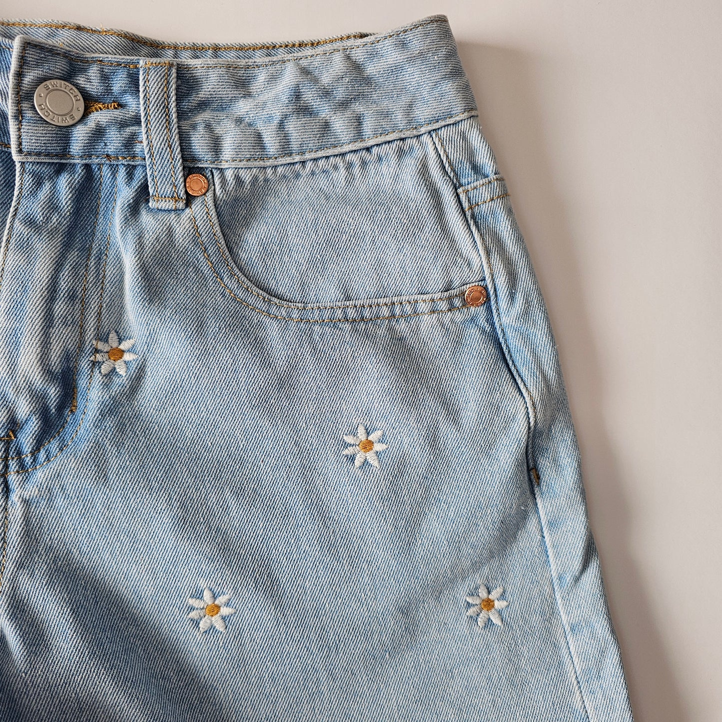 Switch Daisy Denim Shorts - Size 10