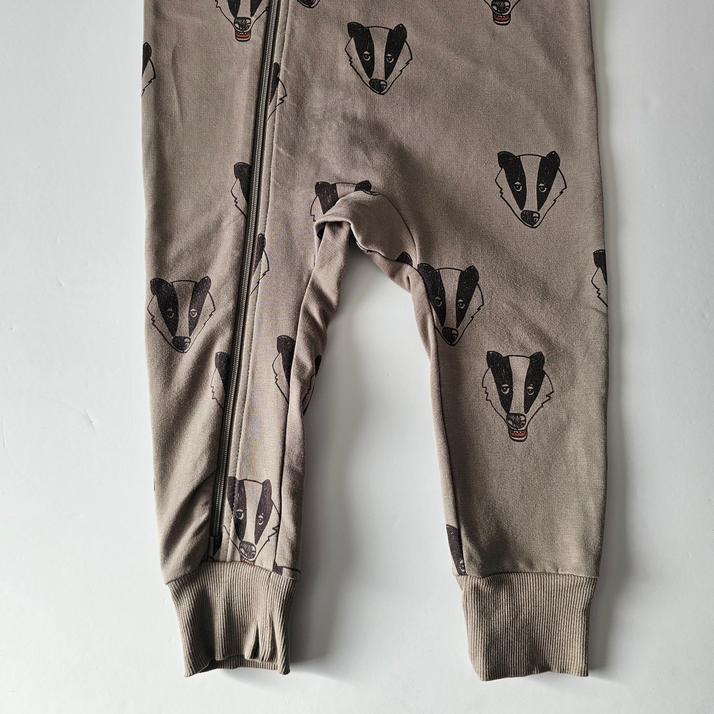 Mini Rodini Badger Hooded Zip Onsie (minor flaw) - Size 1