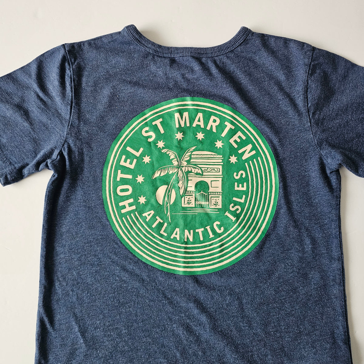 Country Road T-shirt - Size 7-8