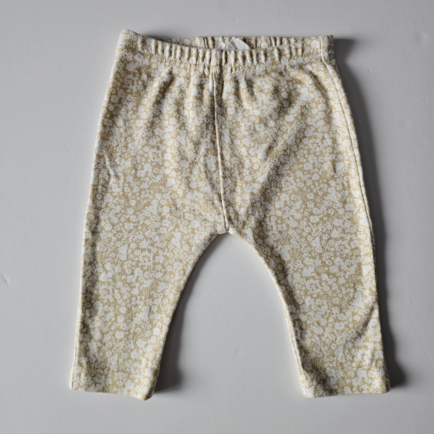 Little Berries Floral Leggings - Size 3-6m