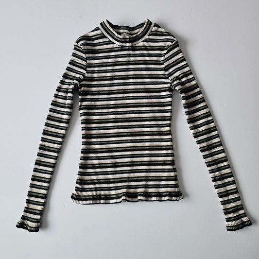 Switch Ribbed Top - Size 7-8 (best fit)