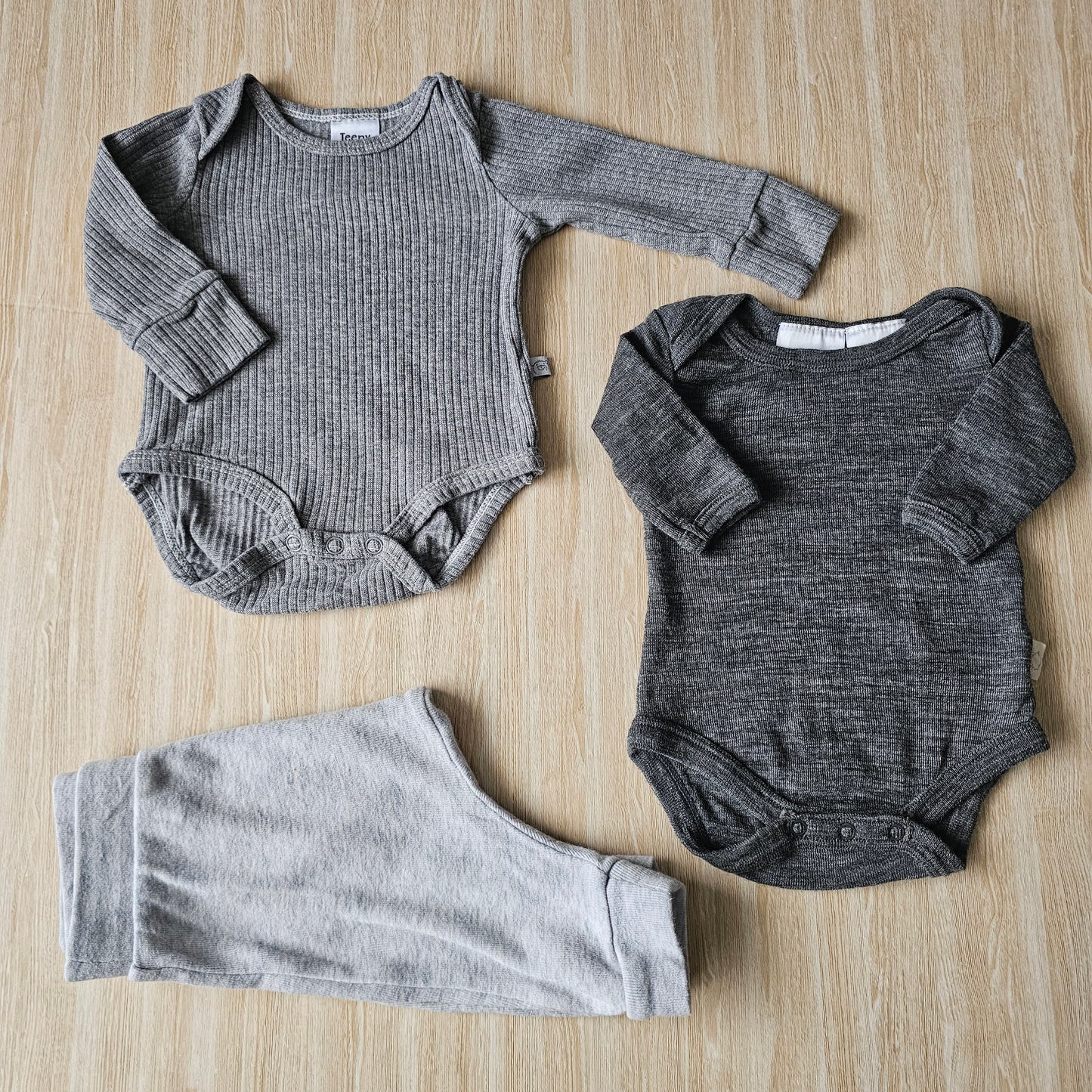 *Baby Bundle* Mixed Brands - Size Newborn