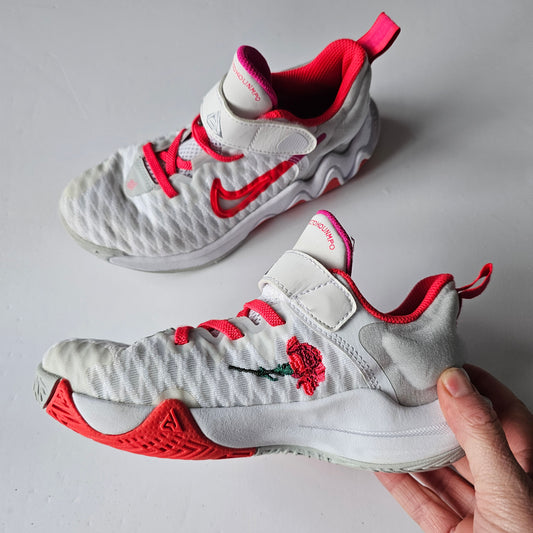 Nike Giannis Rose Shoes - Size 13c