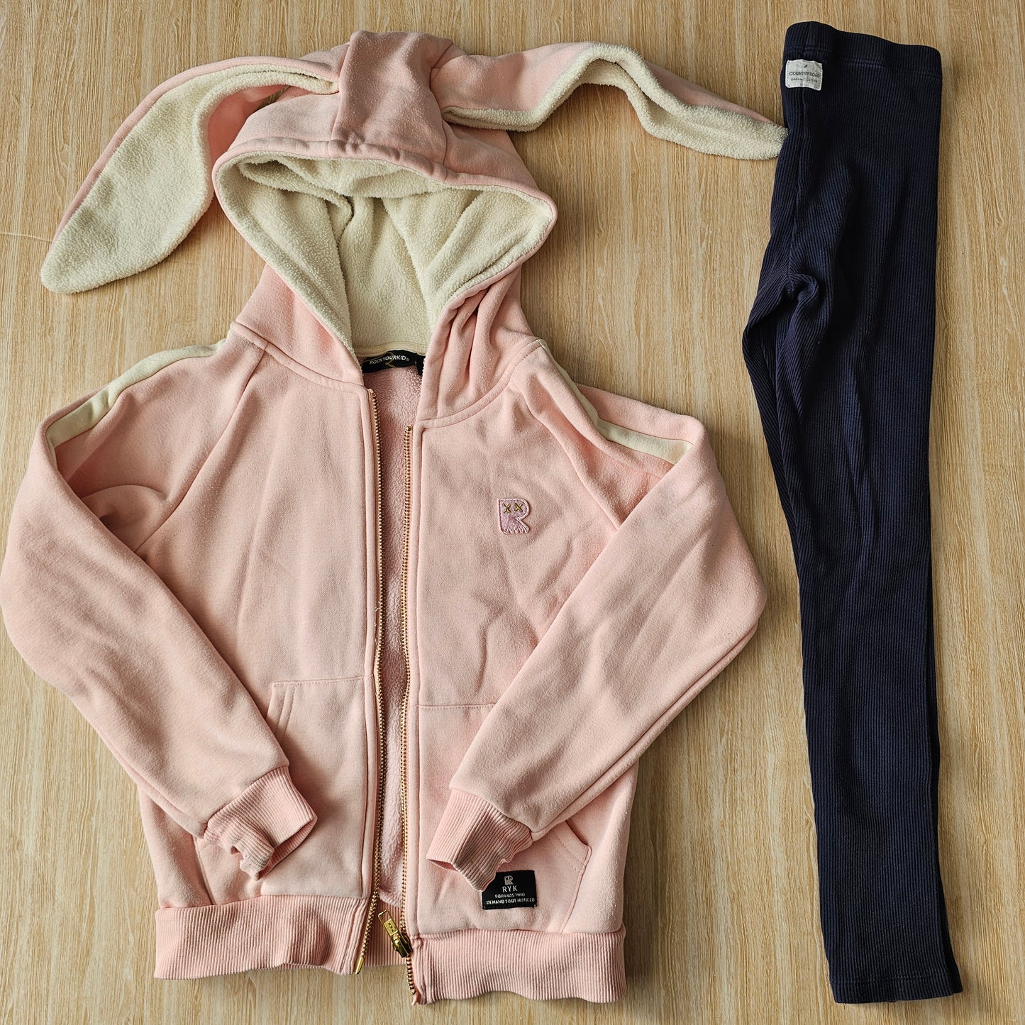 *PLAY BUNDLE* Girls - Size 6-7
