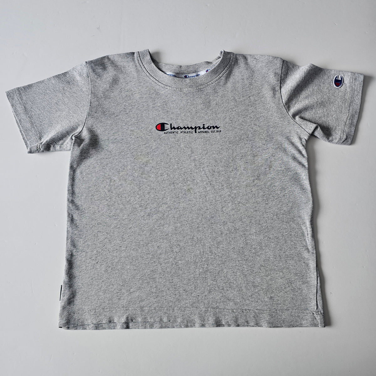 Champion T-shirt - Size 8-10