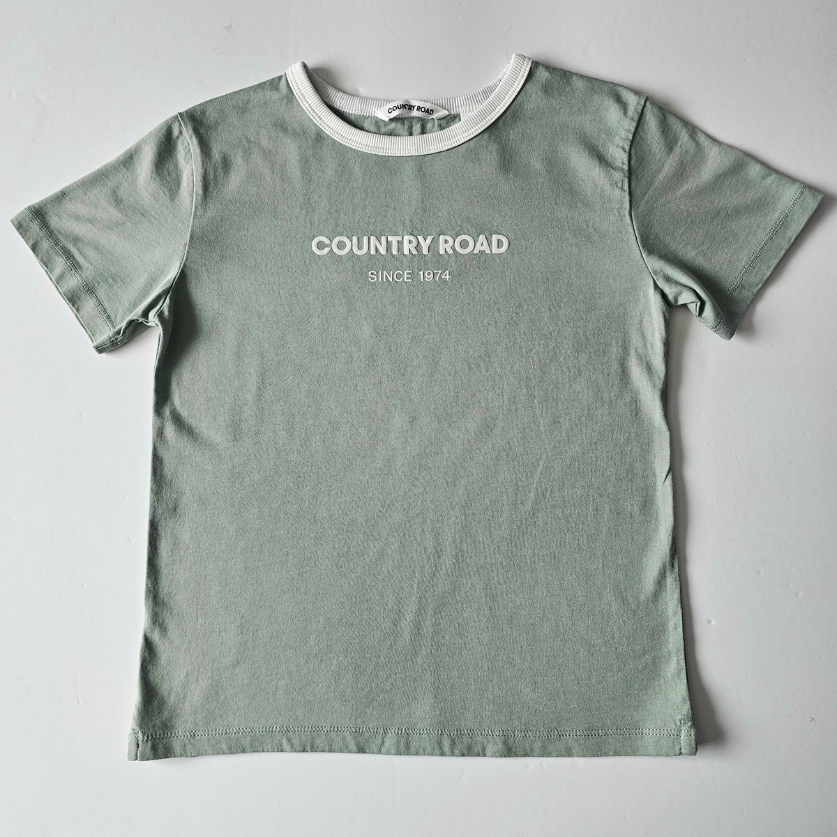 Country Road Logo T-Shirt - Size 6