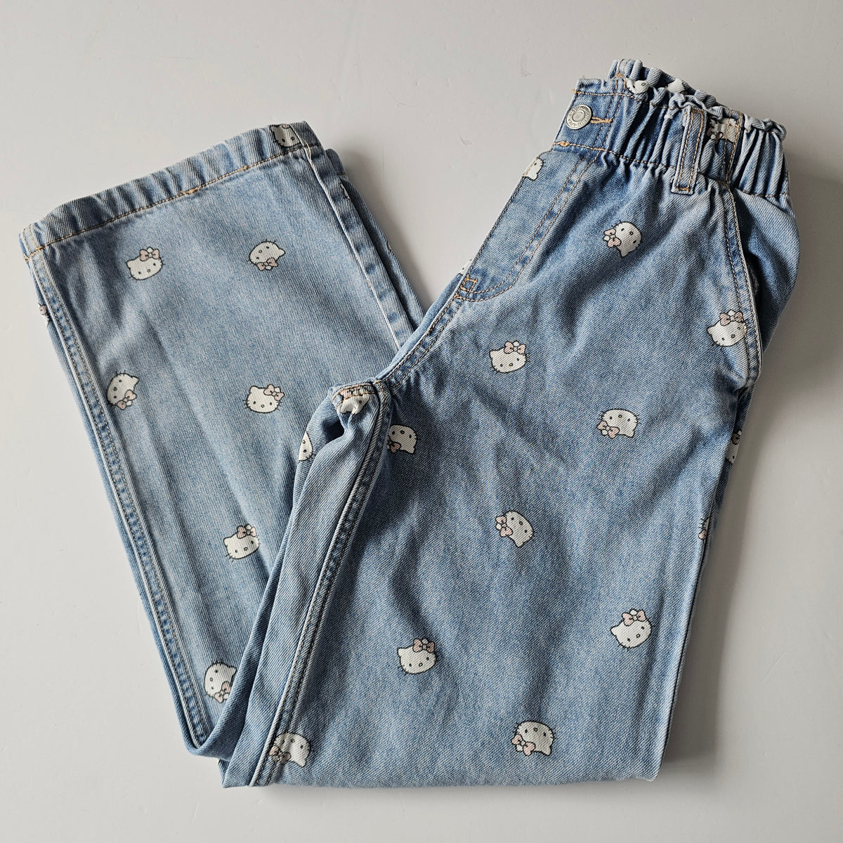 H&M × Hello Kitty Jeans - Size 9-10