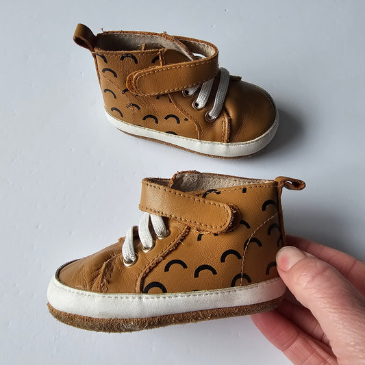 Pretty Brave Boots - Size M (6-12m)